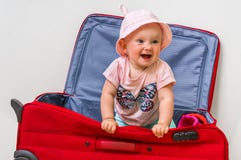 Bébé drôle dans la valise images libres de droits Bébé drôle dans la valise images libres de droits