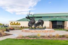 In which states are Cabela's stores located?