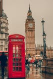 Cabine téléphonique rouge et Big Ben Londres, R-U photographie stock libre de droits Cabine téléphonique rouge et Big Ben Londres, R-U photographie stock libre de droits
