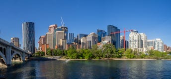 Calgary& x27; skyline de s fotos de stock Calgary& x27; skyline de s fotos de stock
