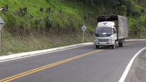 Camion de livraison, cargaison, fret, embarquant Camion de livraison, cargaison, fret, embarquant