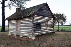 Campo de batalla de Averasboro, NC-circa 2018: Campo de batalla y monumentos de la guerra civil fotos de archivo Campo de batalla de Averasboro, NC-circa 2018: Campo de batalla y monumentos de la guerra civil fotos de archivo