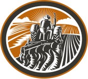 Campo di Driving Tractor Plowing dell'agricoltore retro illustrazione di stock Campo di Driving Tractor Plowing dell'agricoltore retro illustrazione di stock