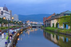 Canal d'Otaru, du Japon et entrepôt historiques, attrac de touristes célèbre images stock Canal d'Otaru, du Japon et entrepôt historiques, attrac de touristes célèbre images stock