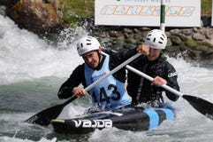 Canoeist i internationellt tävlings- arkivfoton Canoeist i internationellt tävlings- arkivfoton