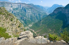 Canyon dans Kelmend, Albanie Images stock Canyon dans Kelmend, Albanie Images stock