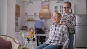 Massage Granny