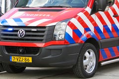 Carro holandês do carro de bombeiros no Rotterdam Vista lateral fotos de stock Carro holandês do carro de bombeiros no Rotterdam Vista lateral fotos de stock