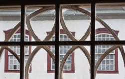 Casa colonial adornada Tiradentes el Brasil de la ventana foto de archivo libre de regalías Casa colonial adornada Tiradentes el Brasil de la ventana foto de archivo libre de regalías