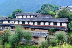 Casa di pietra tradizionale in Ghandruk, Nepal fotografia stock libera da diritti Casa di pietra tradizionale in Ghandruk, Nepal fotografia stock libera da diritti