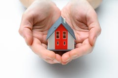 Casa en manos humanas Casa en manos humanas