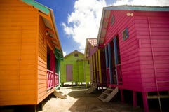 Casas brilhantes em México imagem de stock Casas brilhantes em México imagem de stock