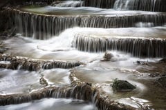 Cascate dell'Asia, Huai Mae Khamin Fotografia Stock Libera da Diritti Cascate dell'Asia, Huai Mae Khamin Fotografia Stock Libera da Diritti