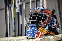 Casque de hockey sur glace image libre de droits Casque de hockey sur glace image libre de droits
