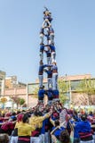 Castellers font Castell ou tour humaine, typique en Catalogne photo libre de droits Castellers font Castell ou tour humaine, typique en Catalogne photo libre de droits