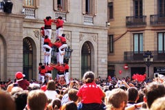 Castellers, каталонские человеческие башни в Барселоне, мире стоковые фотографии rf Castellers, каталонские человеческие башни в Барселоне, мире стоковые фотографии rf