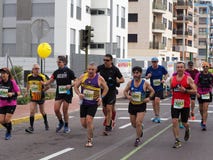 Castellon, Ισπανία 24 Φεβρουαρίου 2019 οι δρομείς κατά τη διάρκεια ενός μαραθωνίου συναγωνίζονται στοκ εικόνες Castellon, Ισπανία 24 Φεβρουαρίου 2019 οι δρομείς κατά τη διάρκεια ενός μαραθωνίου συναγωνίζονται στοκ εικόνες