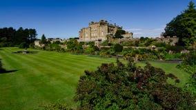 Castelo de Culzean, Escócia um castelo bonito que negligencia o delta de Clyde foto de stock Castelo de Culzean, Escócia um castelo bonito que negligencia o delta de Clyde foto de stock