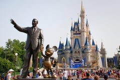 Castillo de Disney en el reino mágico Castillo de Disney en el reino mágico