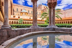 Cathédrale de Monreale, Palerme en Sicile photographie stock Cathédrale de Monreale, Palerme en Sicile photographie stock