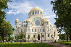 Cathédrale navale de saint Nicholas dans Kronstadt images libres de droits Cathédrale navale de saint Nicholas dans Kronstadt images libres de droits