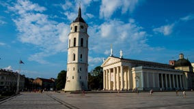 Cattedrale di Vilnius con la campana fotografie stock libere da diritti Cattedrale di Vilnius con la campana fotografie stock libere da diritti