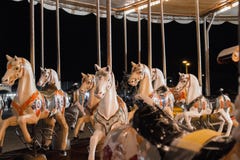 Cavalos do carrossel na feira foto de stock Cavalos do carrossel na feira foto de stock