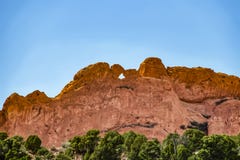 Całowanie wielbłądów rockowa formacja przy ogródem bogowie blisko Colorado Springs w Skalistych górach - skała wydaje się słoistą obrazy stock Całowanie wielbłądów rockowa formacja przy ogródem bogowie blisko Colorado Springs w Skalistych górach - skała wydaje się słoistą obrazy stock