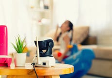 CCTV, IP-Kamera Sicherheitsüberwachung, die Raum für Kinder spielt stockfotos CCTV, IP-Kamera Sicherheitsüberwachung, die Raum für Kinder spielt stockfotos