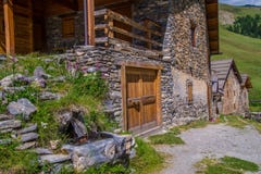 Ceillac Villard в qeyras в alpes hautes в Франции стоковые изображения rf Ceillac Villard в qeyras в alpes hautes в Франции стоковые изображения rf