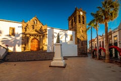 Centraal vierkant in oude stad Santa Cruz de la Palma royalty-vrije stock fotografie Centraal vierkant in oude stad Santa Cruz de la Palma royalty-vrije stock fotografie