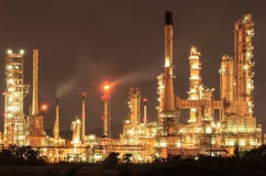 Centrale petrolchimica, raffineria immagine stock libera da diritti Centrale petrolchimica, raffineria immagine stock libera da diritti