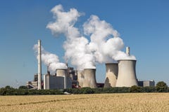 Centrale à charbon près du mien Garzweiler de lignite en Allemagne images stock Centrale à charbon près du mien Garzweiler de lignite en Allemagne images stock