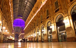 Centro commerciale di Vittorio Emanuele di galleria a Milano, Italia Fotografie Stock Centro commerciale di Vittorio Emanuele di galleria a Milano, Italia Fotografie Stock