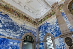 Ceramiczny Azulejos w Porto dworcu - Portugalia obrazy stock Ceramiczny Azulejos w Porto dworcu - Portugalia obrazy stock