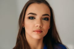 Cerrado modelo ella ojos para mostrarle maquillaje fotos de archivo libres de regalías Cerrado modelo ella ojos para mostrarle maquillaje fotos de archivo libres de regalías
