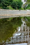 CESKY KRUMLOV, РЕСПУБЛИКА BOHEMIA/CZECH - 17-ОЕ СЕНТЯБРЯ: Reflectio стоковое изображение CESKY KRUMLOV, РЕСПУБЛИКА BOHEMIA/CZECH - 17-ОЕ СЕНТЯБРЯ: Reflectio стоковое изображение