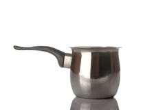 Cezve os acessórios para o café de solda no branco isolaram o fundo fotos de stock Cezve os acessórios para o café de solda no branco isolaram o fundo fotos de stock