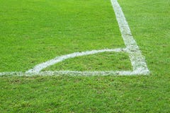 Champ faisant le coin du football photographie stock libre de droits Champ faisant le coin du football photographie stock libre de droits