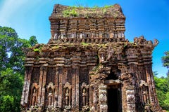 Chamtemplet fördärvar i Vietnam royaltyfri fotografi Chamtemplet fördärvar i Vietnam royaltyfri fotografi