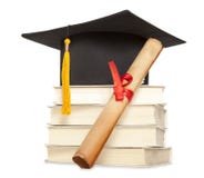 Chapeau et diplôme de graduation images libres de droits Chapeau et diplôme de graduation images libres de droits