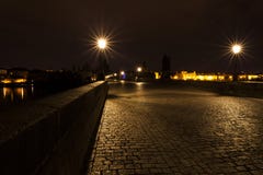 Charles Bridge en Praga Puente histórico hermoso en Praga imagenes de archivo Charles Bridge en Praga Puente histórico hermoso en Praga imagenes de archivo