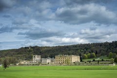 Chatsworthhuis in uitgebreide gronden in Derbyshire Stock Fotografie Chatsworthhuis in uitgebreide gronden in Derbyshire Stock Fotografie