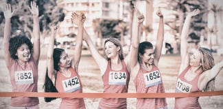 Cheering women supporting breast cancer marathon Royalty Free Stock Photo Cheering women supporting breast cancer marathon Royalty Free Stock Photo