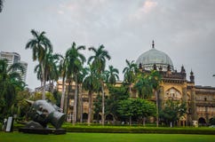 Chhatrapati Shivaji Maharaj Vastu Sangrahalaya, музей Принца Уэльский, Мумбай, Индия стоковое фото rf Chhatrapati Shivaji Maharaj Vastu Sangrahalaya, музей Принца Уэльский, Мумбай, Индия стоковое фото rf