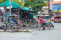 CHIANGMAI, THAILAND - 29 JUNI, 2014: Warorotmarkt, plaatselijk calle royalty-vrije stock afbeelding CHIANGMAI, THAILAND - 29 JUNI, 2014: Warorotmarkt, plaatselijk calle royalty-vrije stock afbeelding