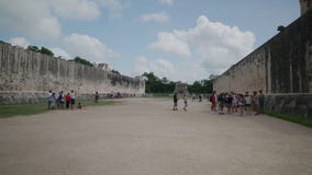 Chichen Itza, Juego de Pelota, cour de boule banque de vidéos Chichen Itza, Juego de Pelota, cour de boule banque de vidéos