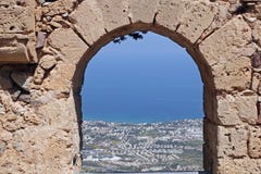 chipre Castelo do ` s do St Hilarion imagens de stock chipre Castelo do ` s do St Hilarion imagens de stock