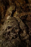 Chiuda su di stalagmite in caverna immagine stock Chiuda su di stalagmite in caverna immagine stock