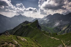 Chmury nad górami w Tirol, Austria obrazy stock Chmury nad górami w Tirol, Austria obrazy stock